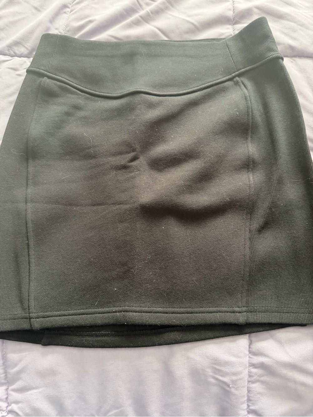 lululemon athletica black  fitted pencil skirt